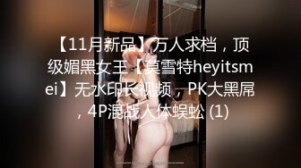 《破解居家摄像头》刚洗完澡老婆想操B可惜中年老公的鸡巴硬不起来只好作罢