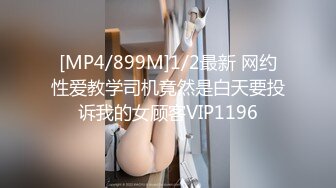 熟女人妻 在家光着屁屁吃大洋吊 展示她一流的口活 边吃边摸逼 最后口爆吃精