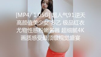 性感妩媚牛仔短裤浪女和长发披肩极品人妖暧昧亲热扣穴69相互舔JJ粗长屌插入暴力插菊花