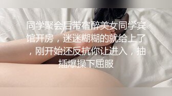 商城抄底漂亮韵味少妇